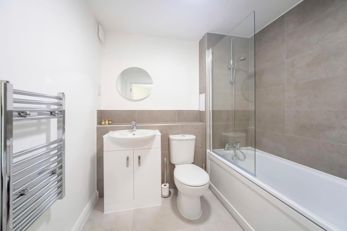 Lovely 1 Bedroom Apartment In Ashford آشفورد المظهر الخارجي الصورة